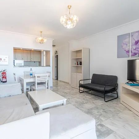 Apartamentos Lago Apartment *